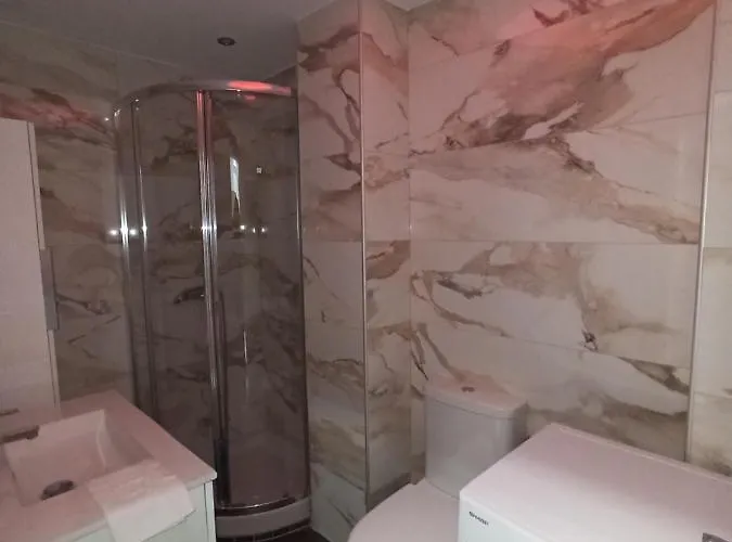 Minimalist W/ View * Salonic