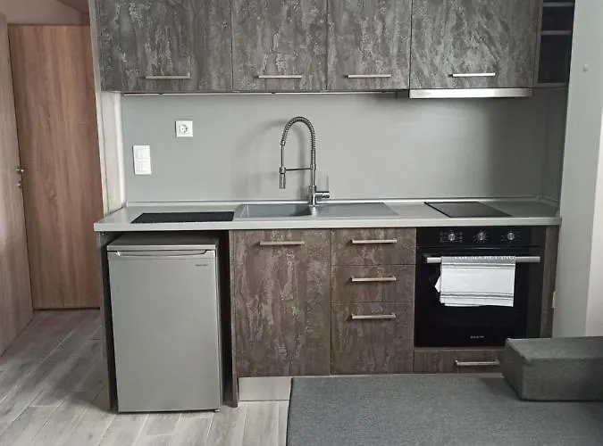 Minimalist W/ View Salonic