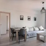Minimalist W/ View * Soluň