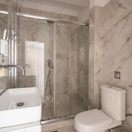 Minimalist W/ View Appartement *