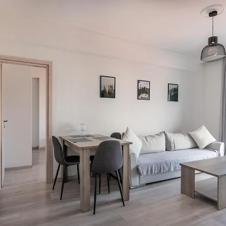 Minimalist W/ View * Saloniki