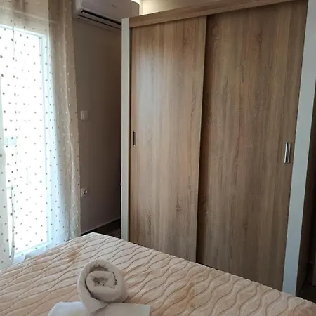 Minimalist W/ View * Saloniki
