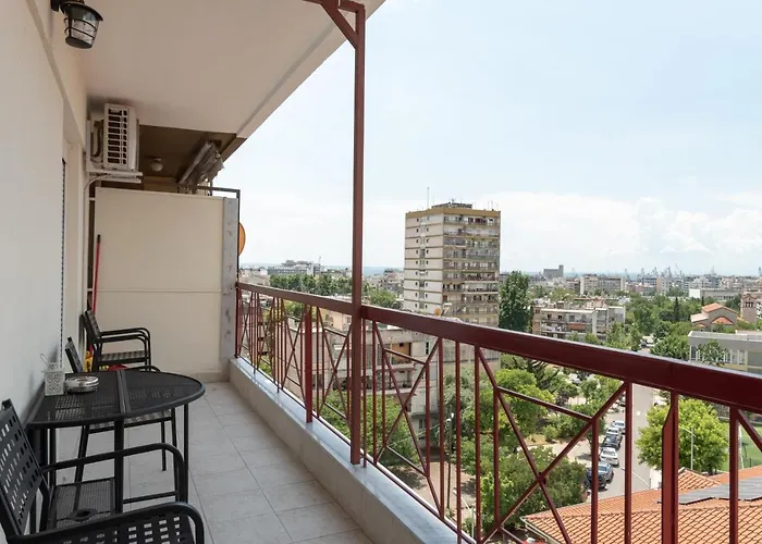 Minimalist W/ View Apartman *