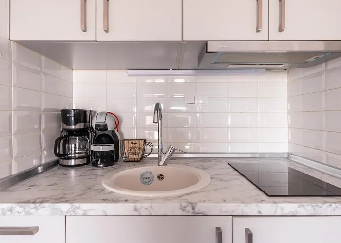Apartman Minimalist W/ View *