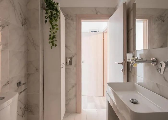 Apartman Minimalist W/ View