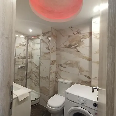 Appartamento Minimalist W/ View