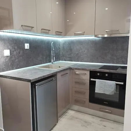 Appartamento Minimalist W/ View