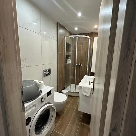 Minimalist W/ View Salonicco