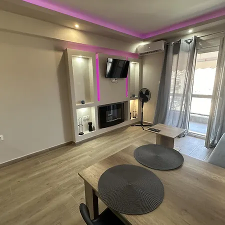 Minimalist W/ View Salonicco